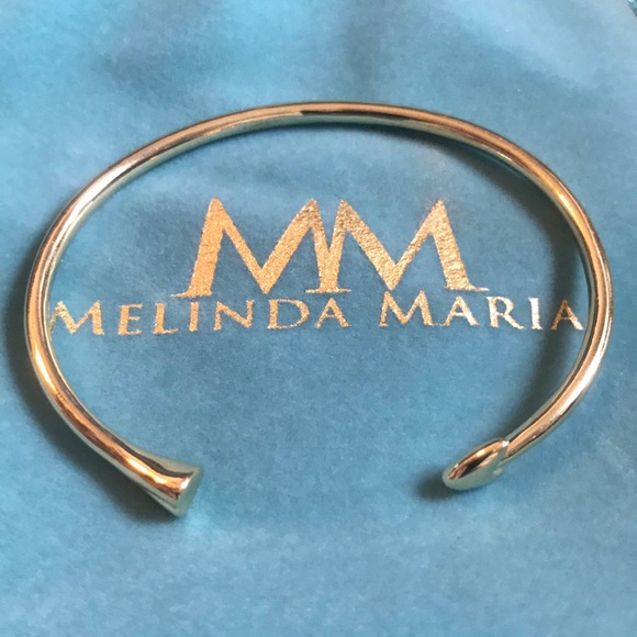 Melinda Marie Jewelry - Melinda Maria Heart + Arrow Bangle